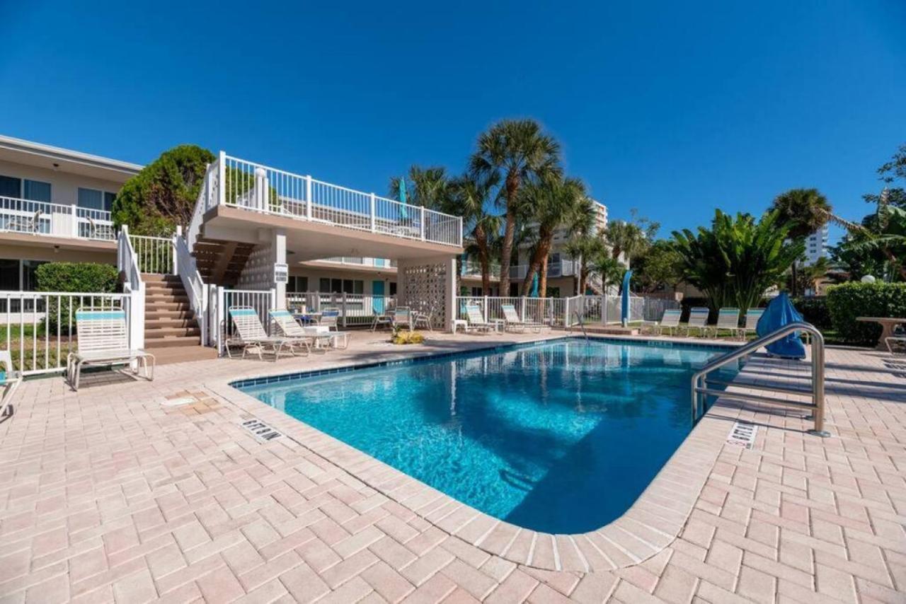 Apartment The Floranada At Pompano 9 Pompano Beach